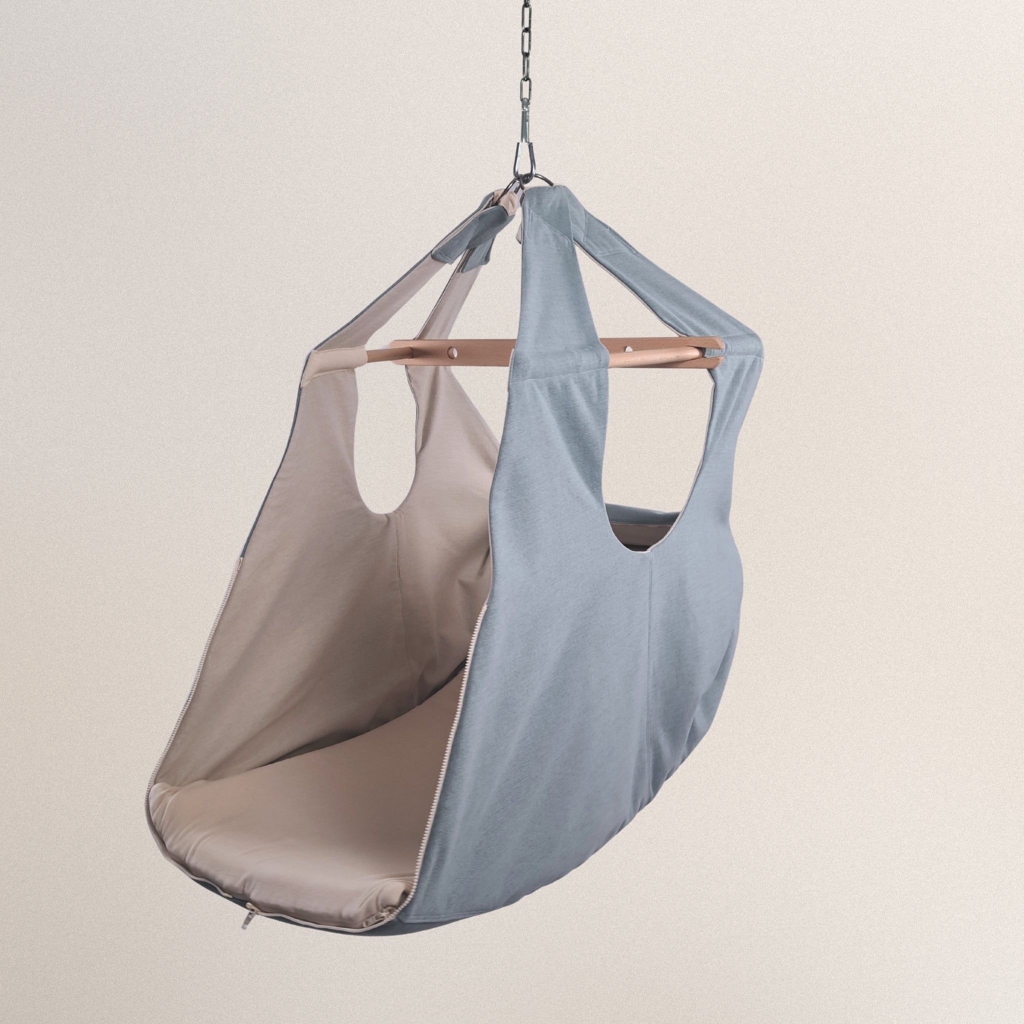 WOMBAGEE® Big One Federwiege für Kinder bis 50kg in blau vorn offen