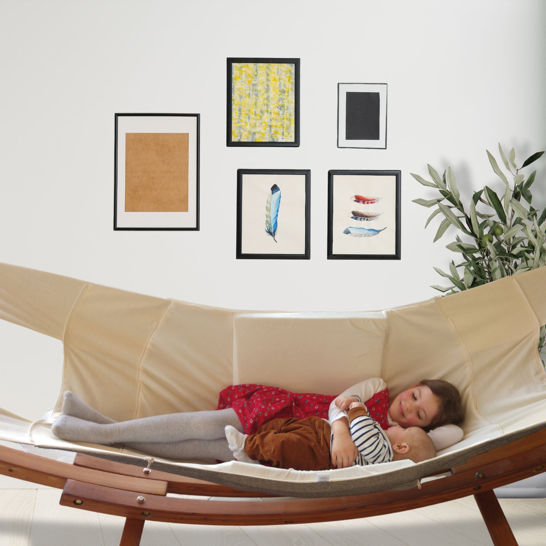 WOMBAGEE® Advanced CLASSIC Federwiege für Kinder bis 40kg als Haengmatte mit Kindern